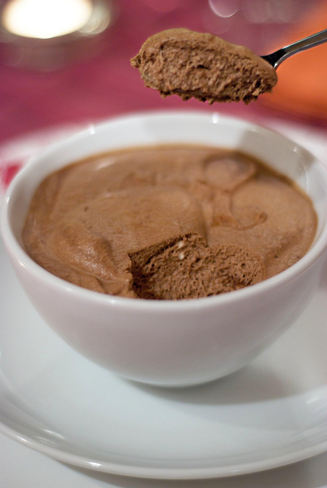 Mousse de chocolate sem lactose cremoso