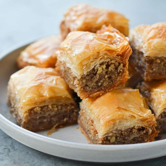 Baklava Crocante com Nozes, Ricota e Chocolate