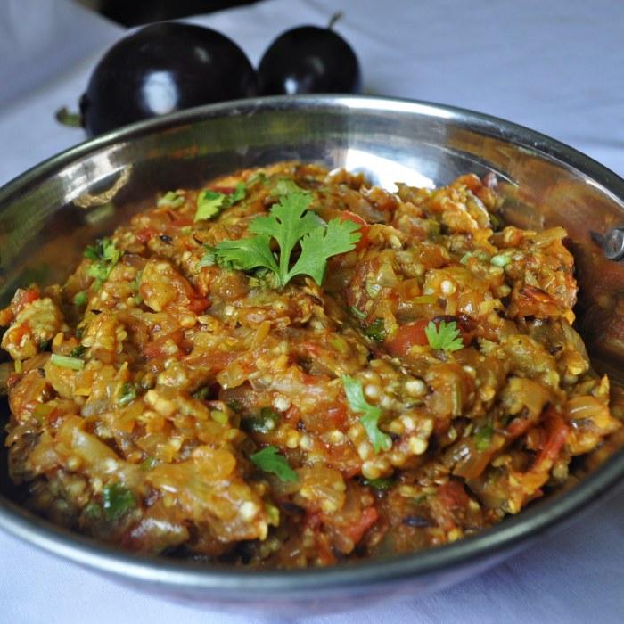 Berinjela Defumada Indiana (Baingan Bharta)