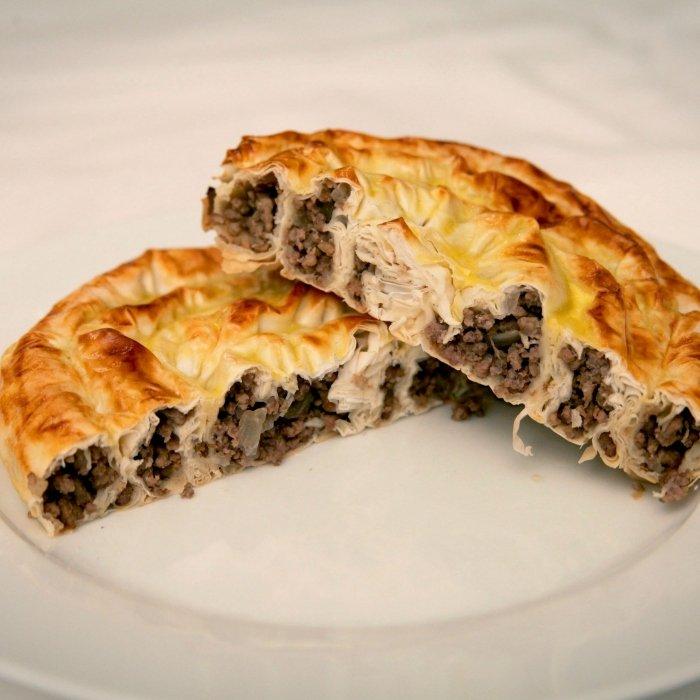 Burek Croata de Carne Moída