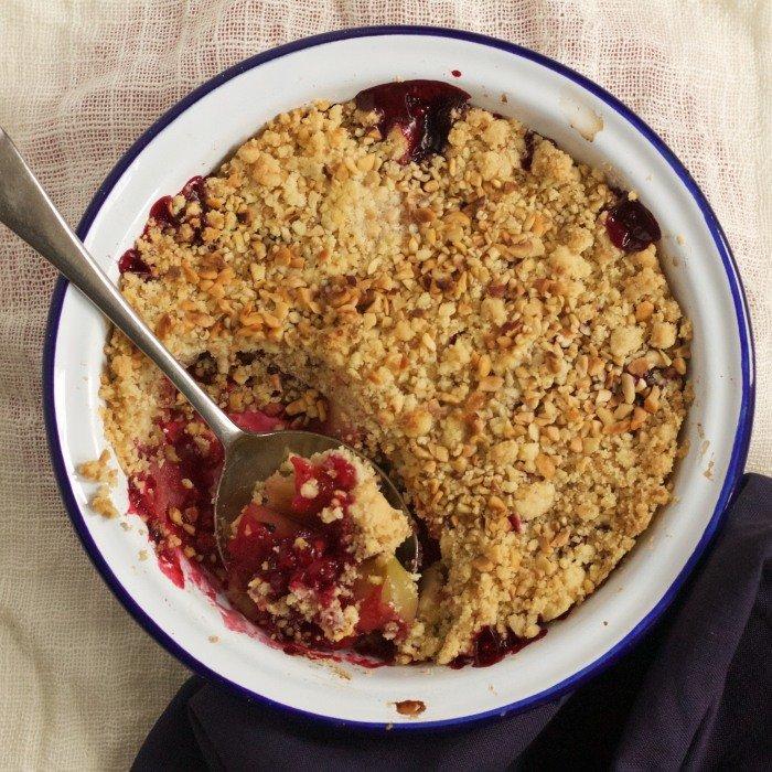 Crumble de Maçã e Amora