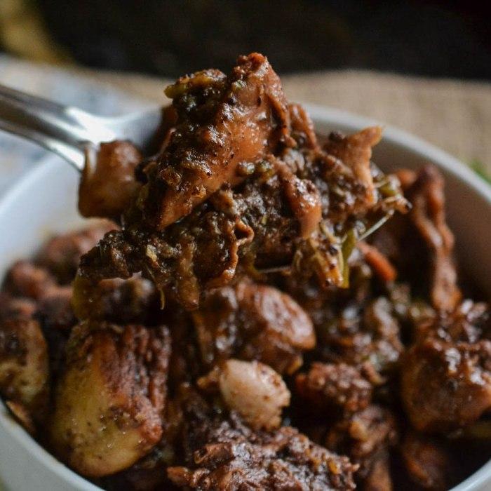 Frango Guisado Caribenho