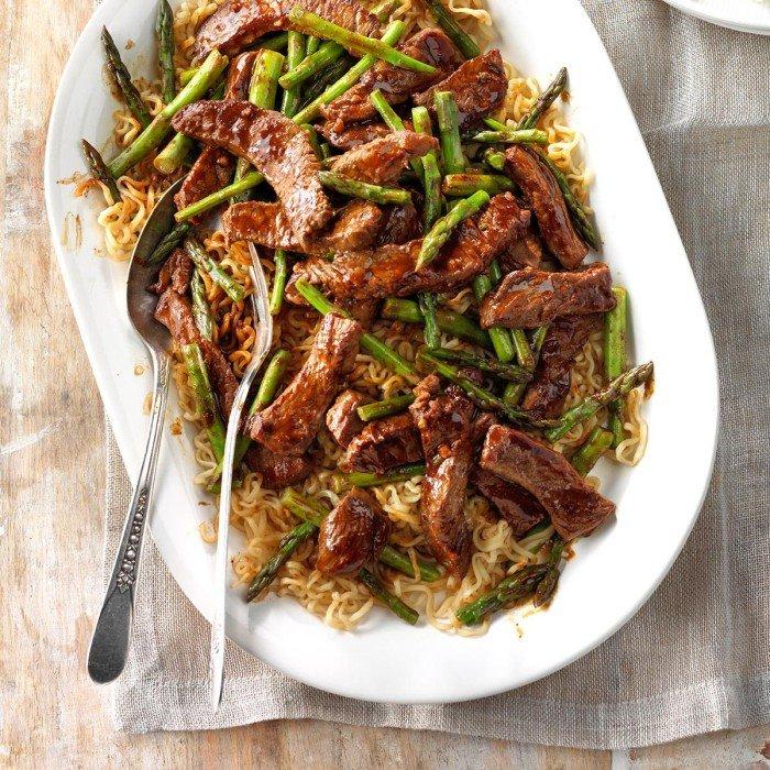 Lo Mein de Carne