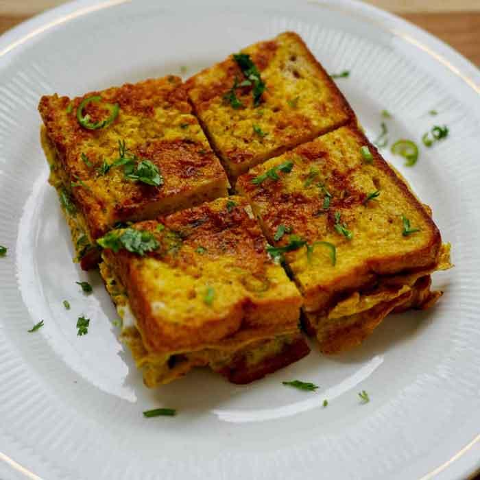 Omelete Recheado com Pão